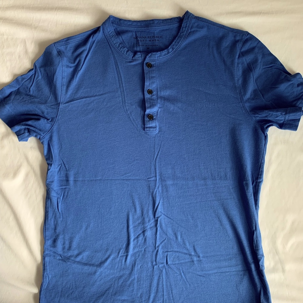 Banana Republic Men’s Softwash Henley